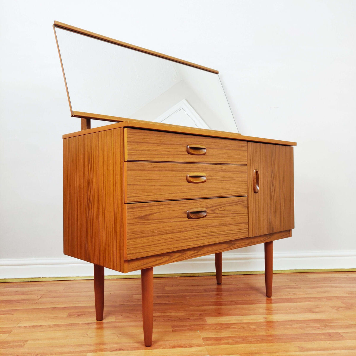 Schreiber Dressing Table with Mirror, Mid Century Sideboard