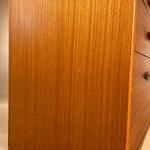 Load image into Gallery viewer, Austin Suite Chest of 4 Drawers come with 4 castors
