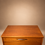 Load image into Gallery viewer, Austin Suite Chest of 4 Drawers come with 4 castors
