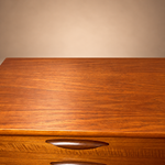 Load image into Gallery viewer, Austin Suite Chest of 4 Drawers come with 4 castors
