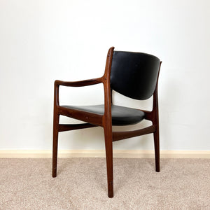 60s Mid Century Black Faux Leather Armchair, Accent chair