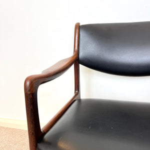 60s Mid Century Black Faux Leather Armchair, Accent chair