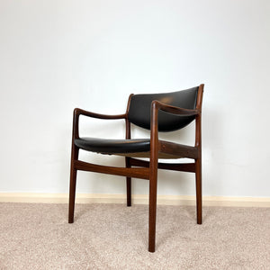 60s Mid Century Black Faux Leather Armchair, Accent chair