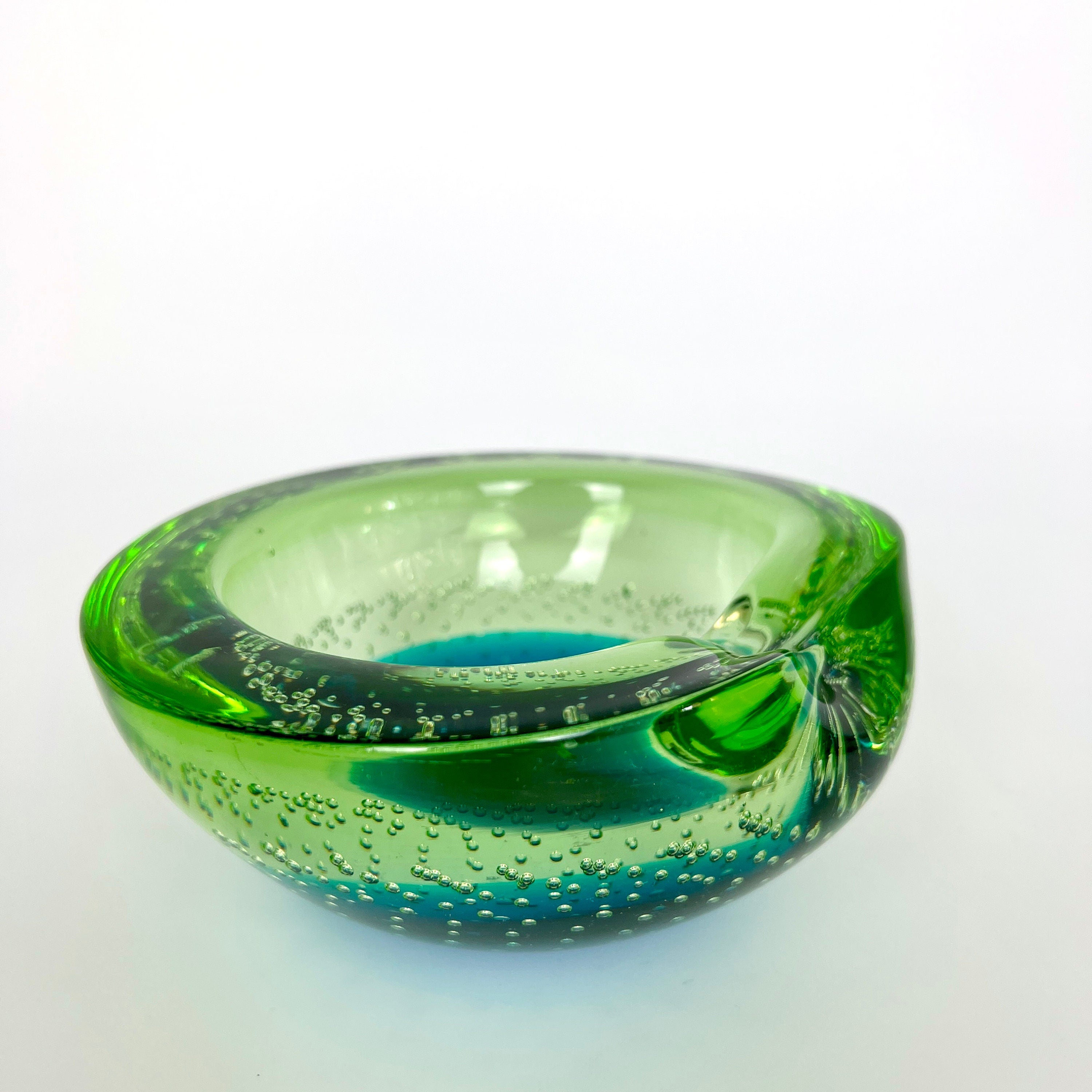 Vintage Italian Galliano Ferro Bullicante Green and Blue Murano Glass Dish Bowl